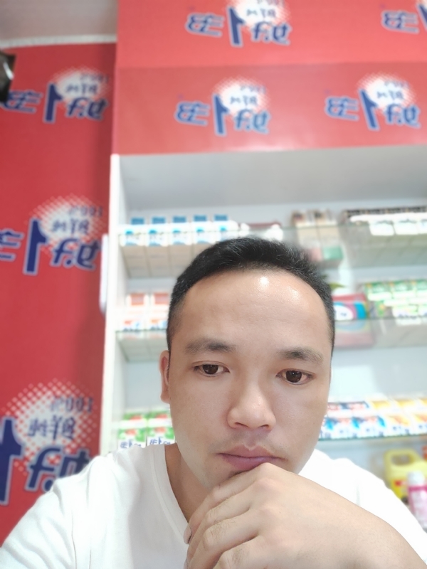小老弟的第一张照片--都匀父母相亲团
